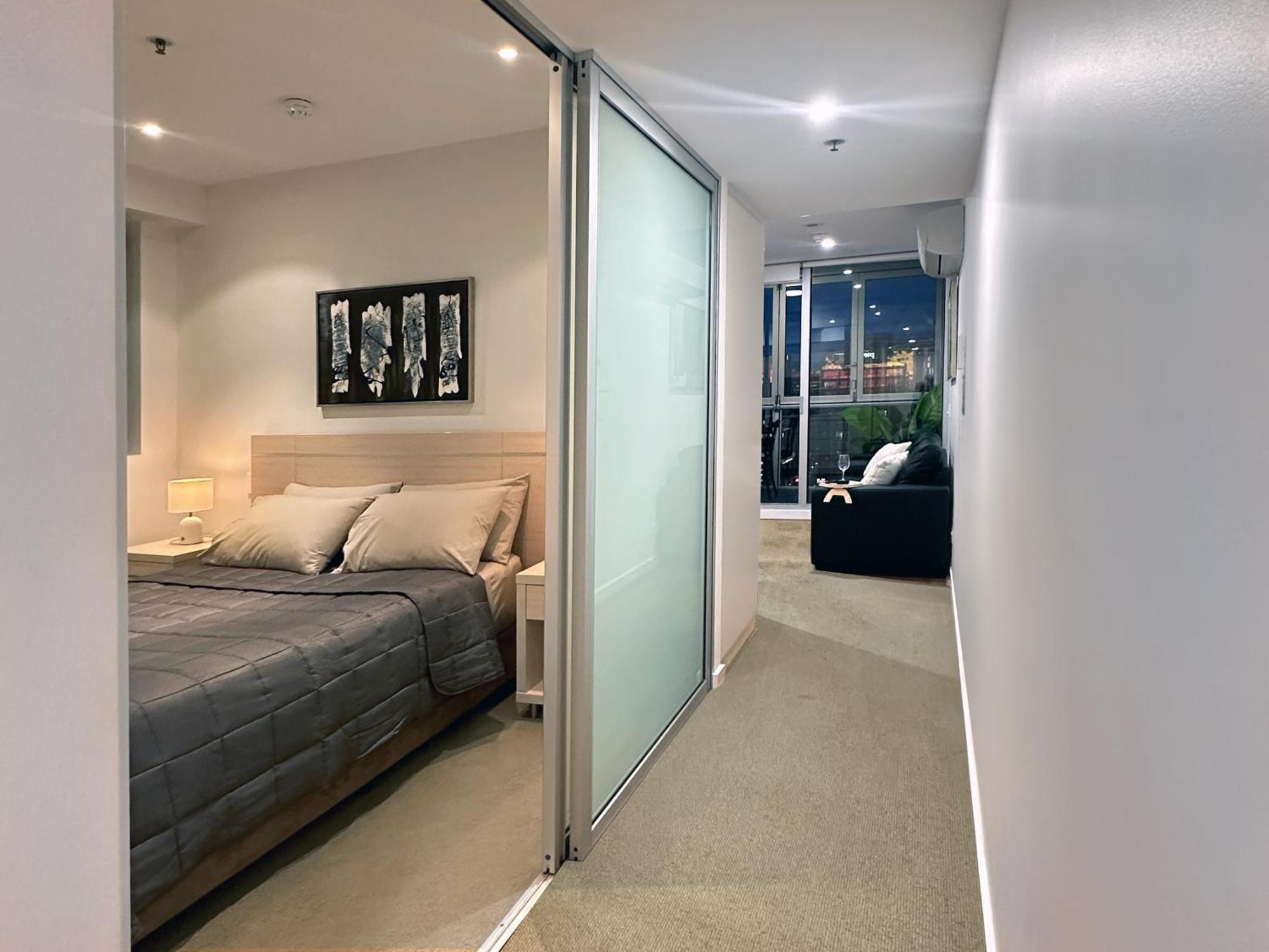 Sky View Apartment Cbd Skyline 2Br Apartment Balcony Spa Access Sleeps 6 Adelaide Exterior photo